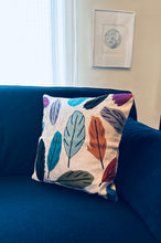 Load image into Gallery viewer, Leaf - cushion cover