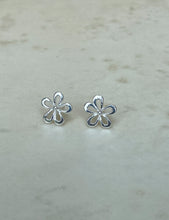 Load image into Gallery viewer, Wildflower Silver Studs